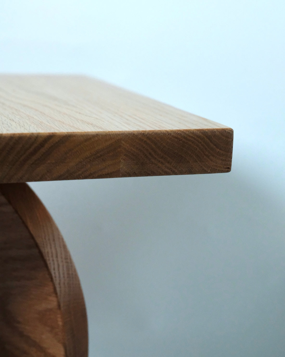 ECLIPSE SIDE TABLE