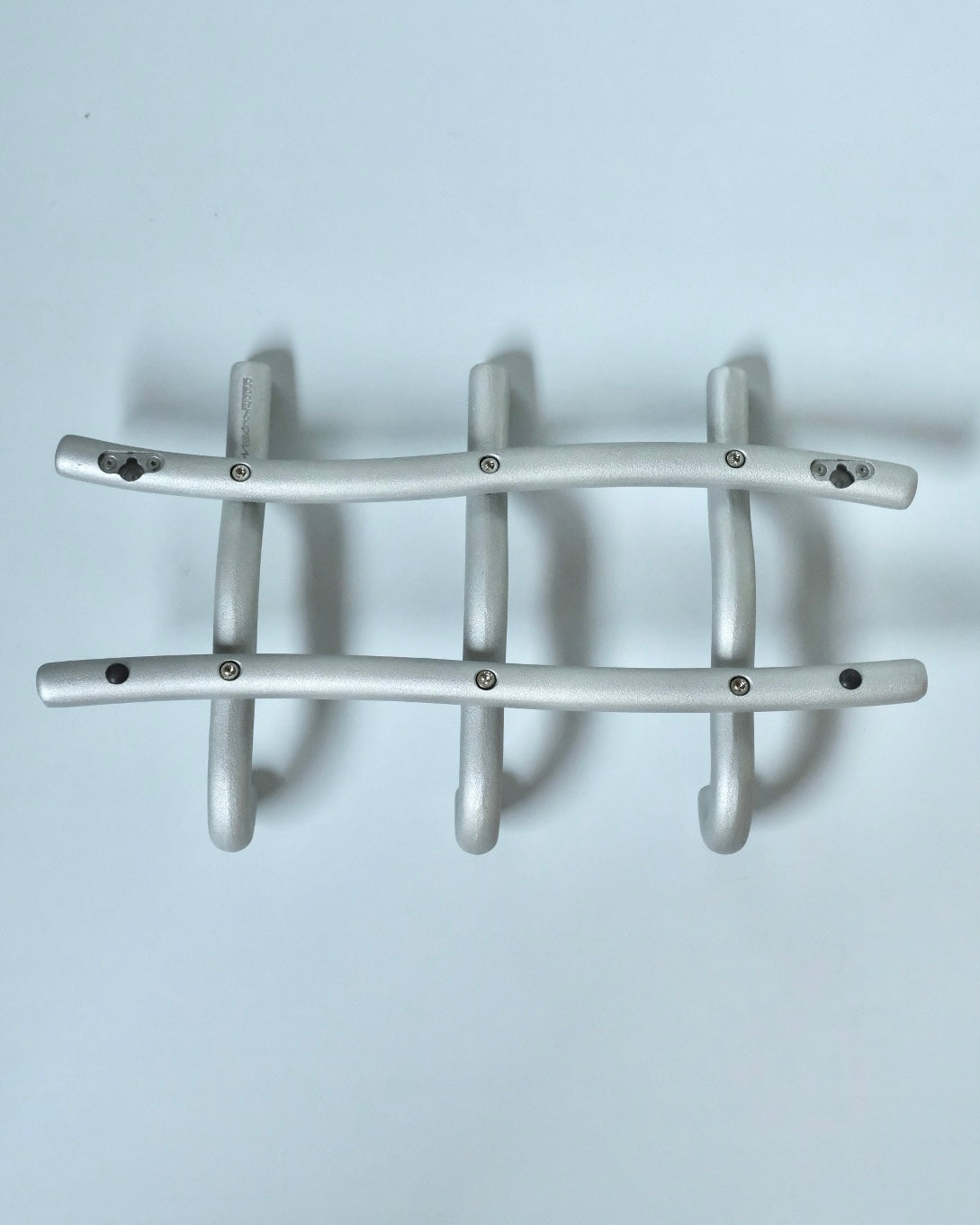 REEL HANGER L