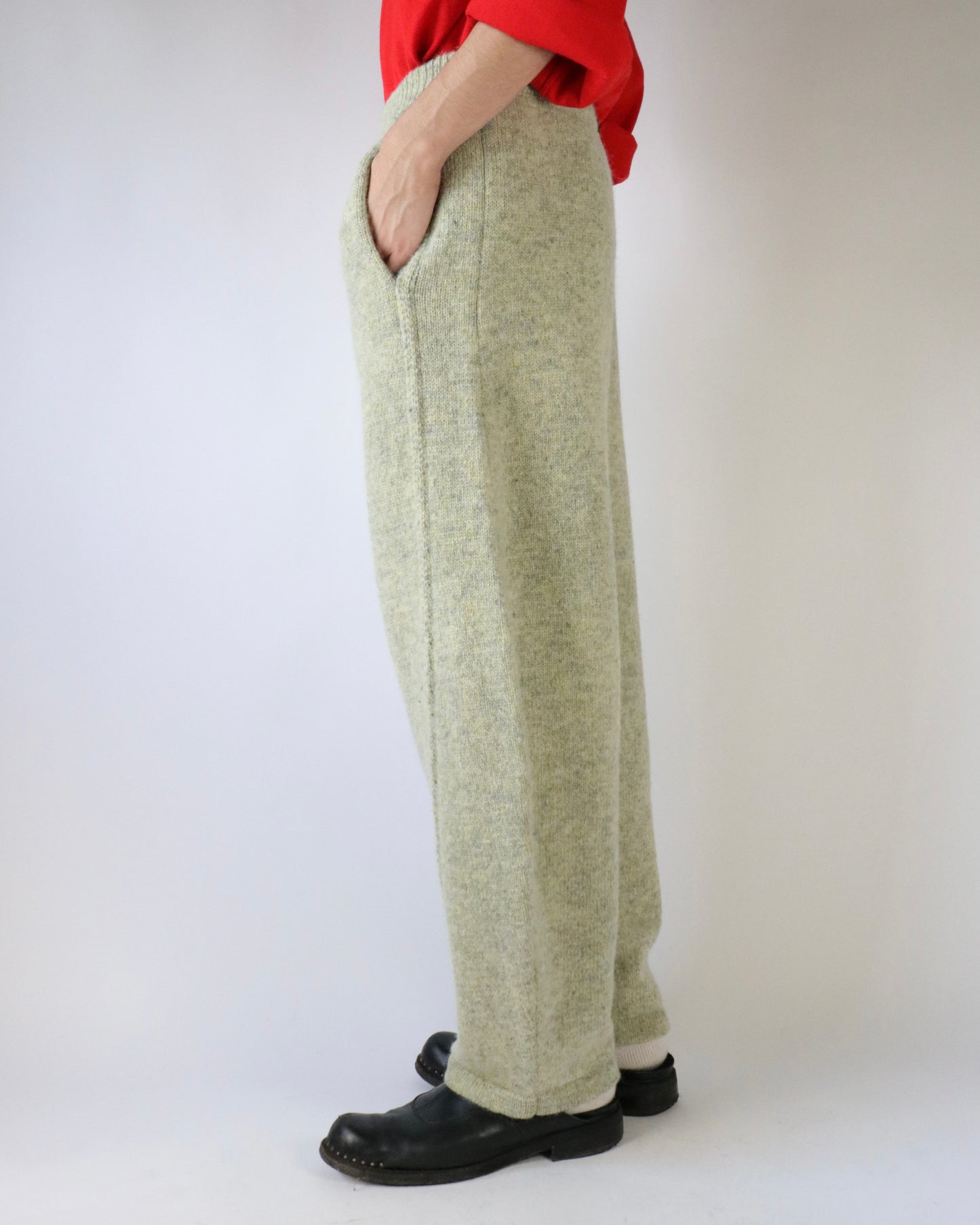 E RT N°53 Shetland sweatpants
