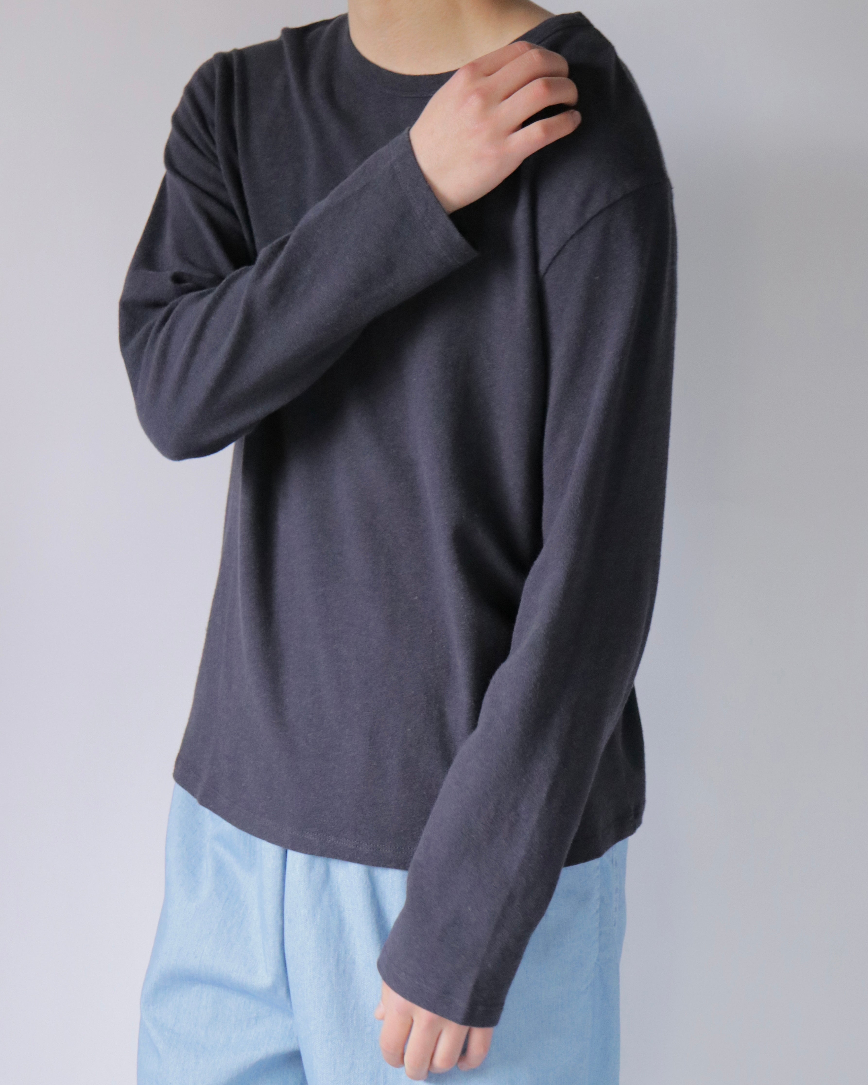 The Long Sleeve T-Shirt in Deep well