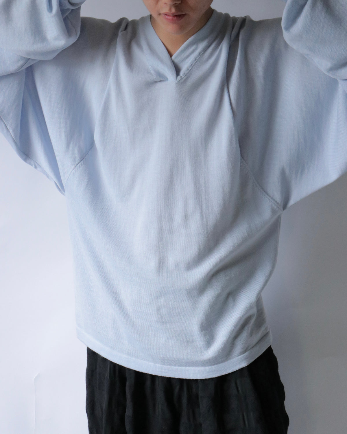 E RT / Overlapping V-neck batwing merino tunic / Light Blue