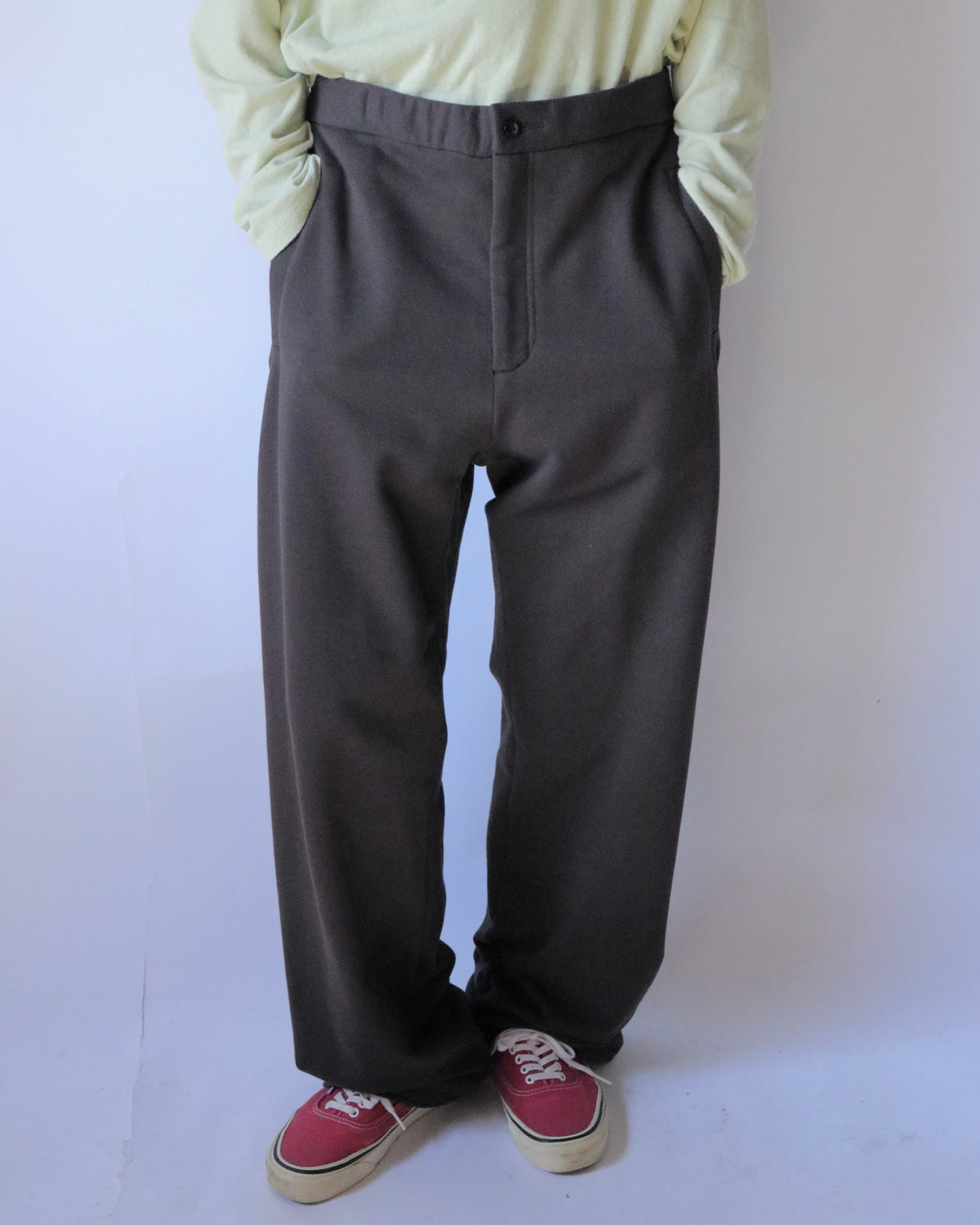 well / Room slacks brown