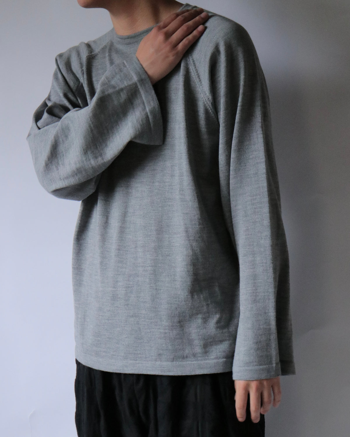 E RT / Merino long sleeve tee / Grey