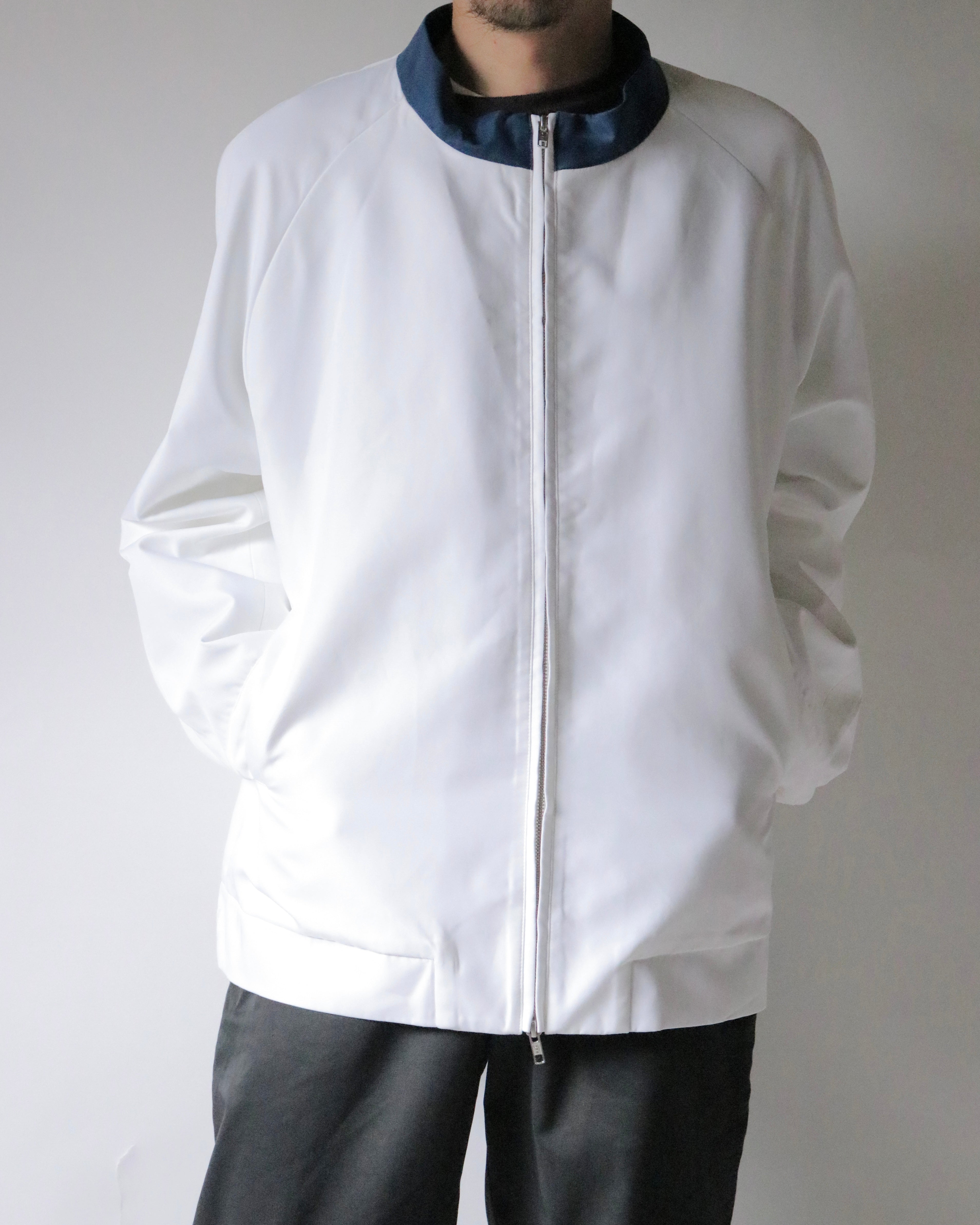 OVERSIZED CONTRAST-COLLAR JACKET