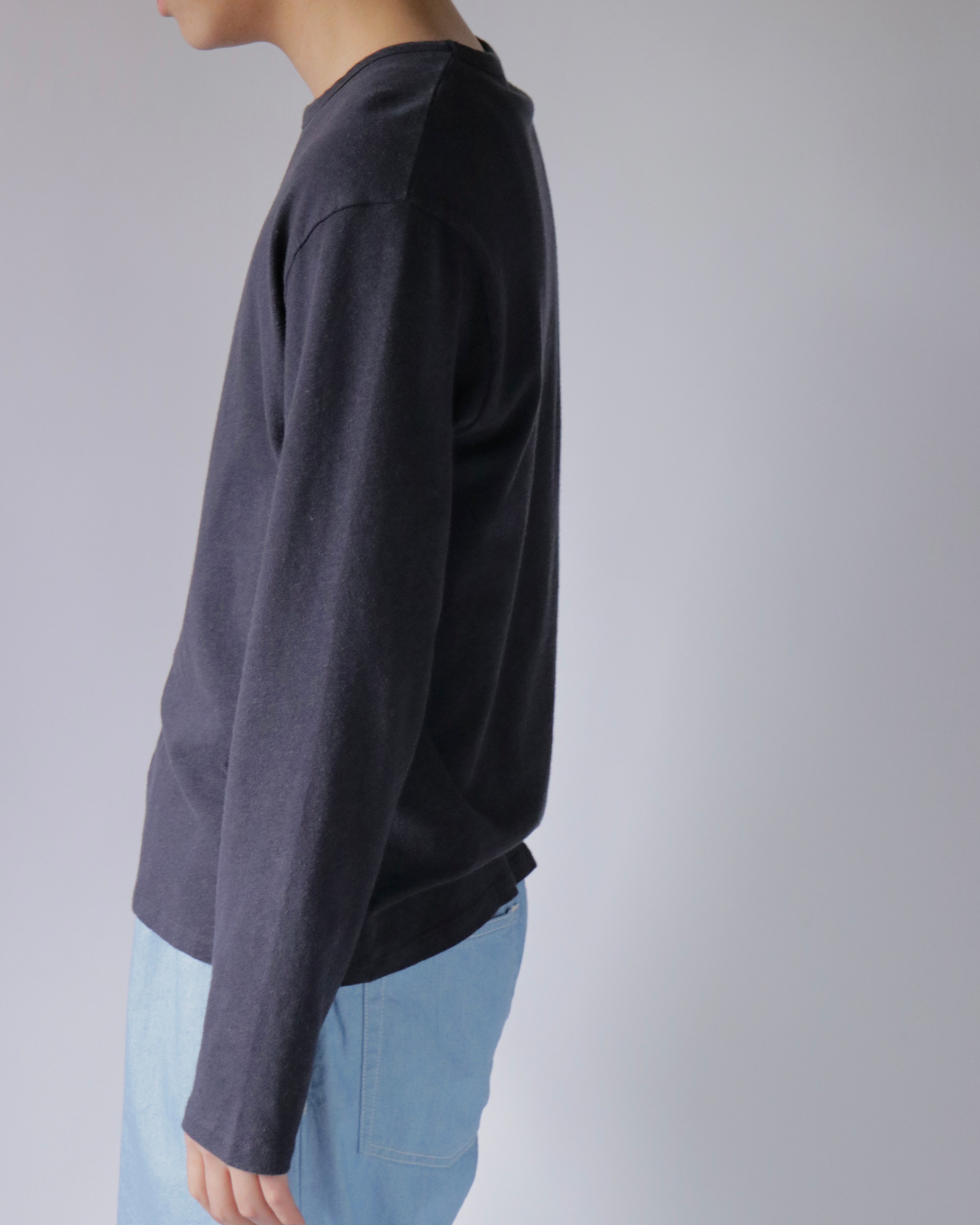The Long Sleeve T-Shirt in Deep well