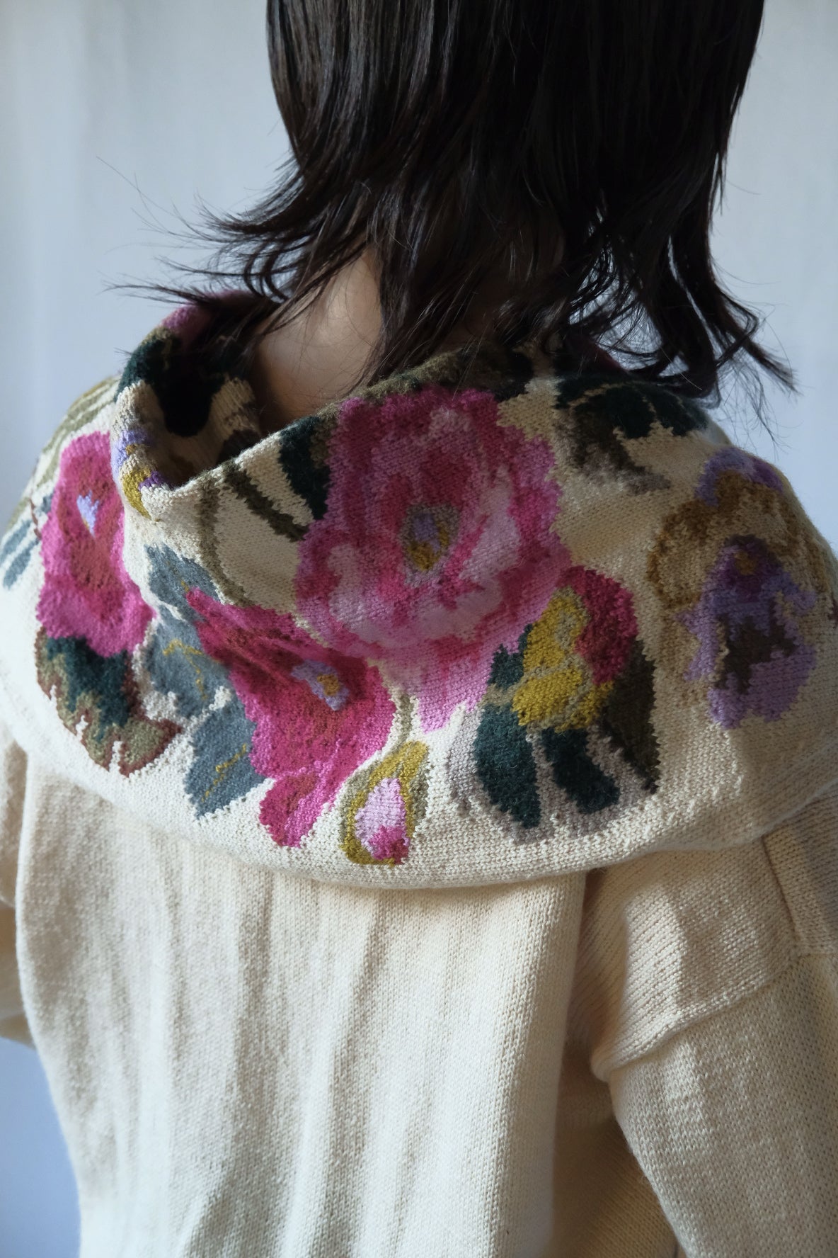 J AND J SEATON Knit cardigan with flower skirf