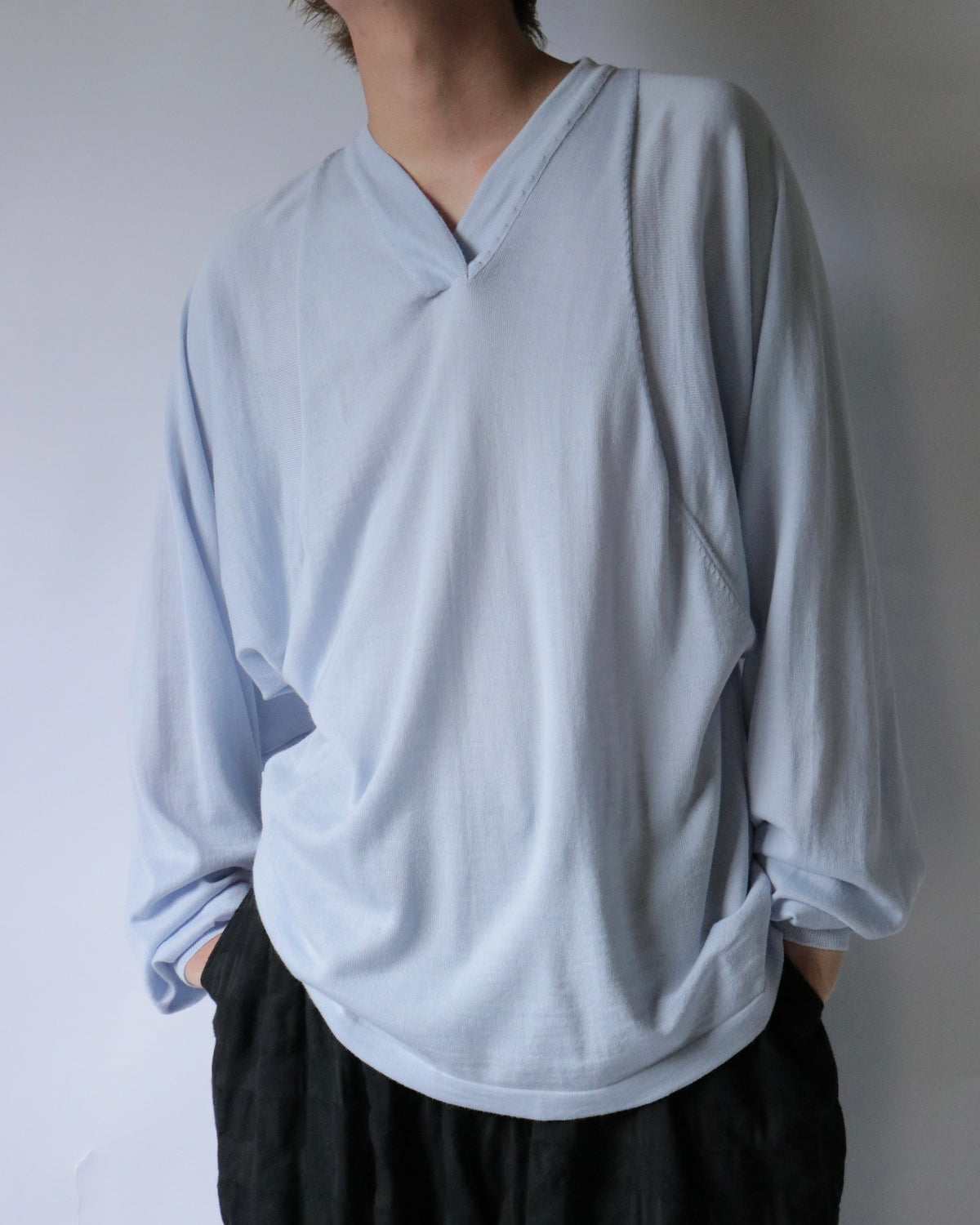 E RT / Overlapping V-neck batwing merino tunic / Light Blue
