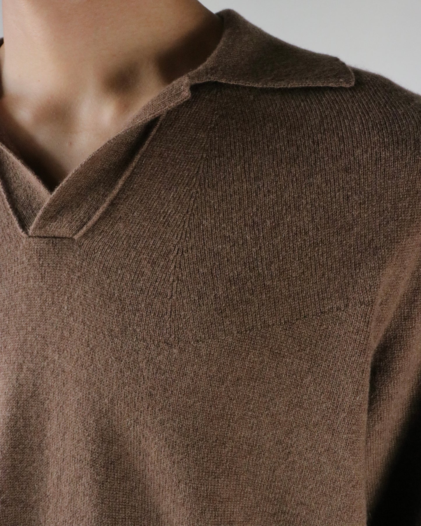 Cashmere polo sweter