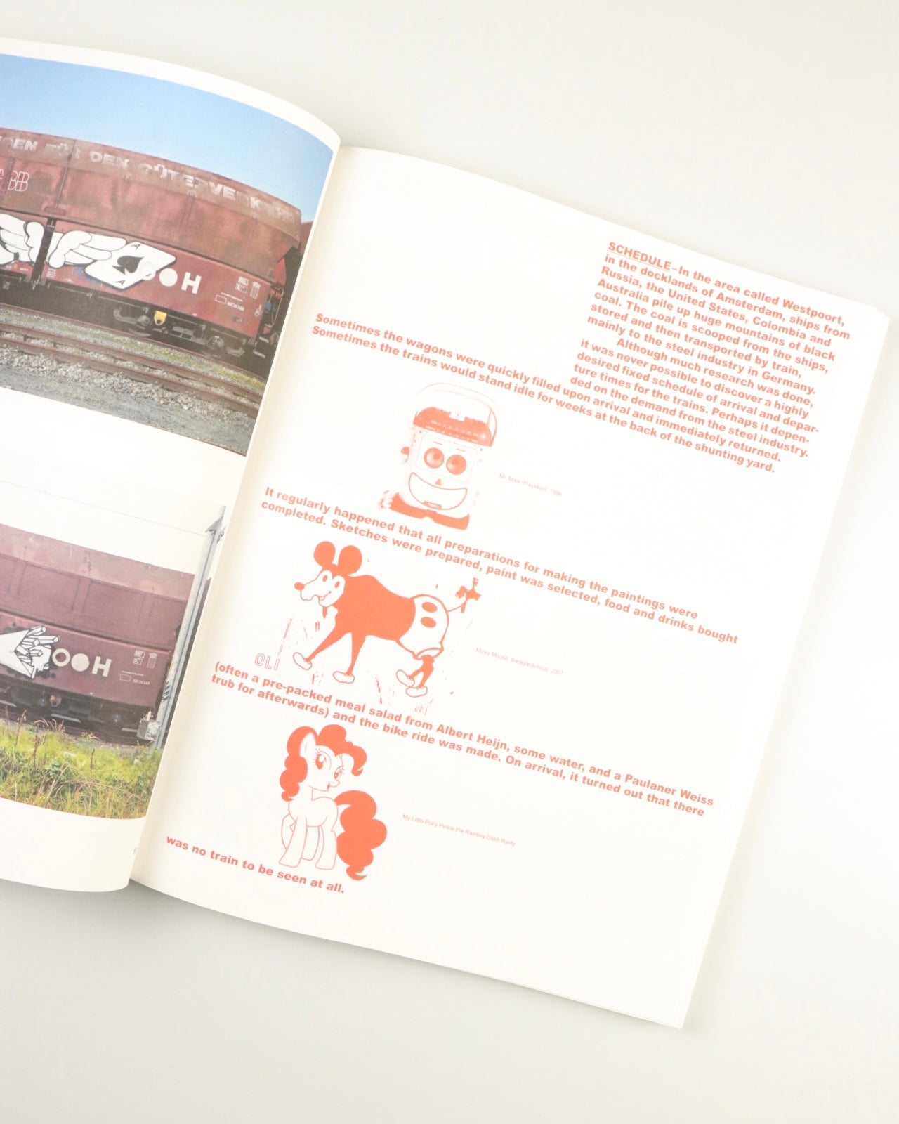 Boris Tellegen: 121/183, 761 photos of red-brown steel freight wagons with a painting on the side