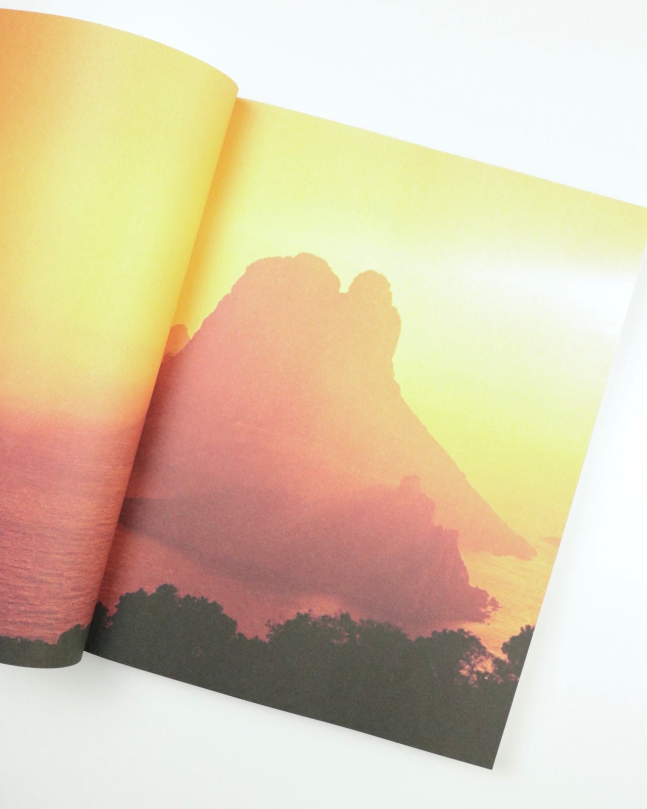 Ibiza Memories / Henry Roy