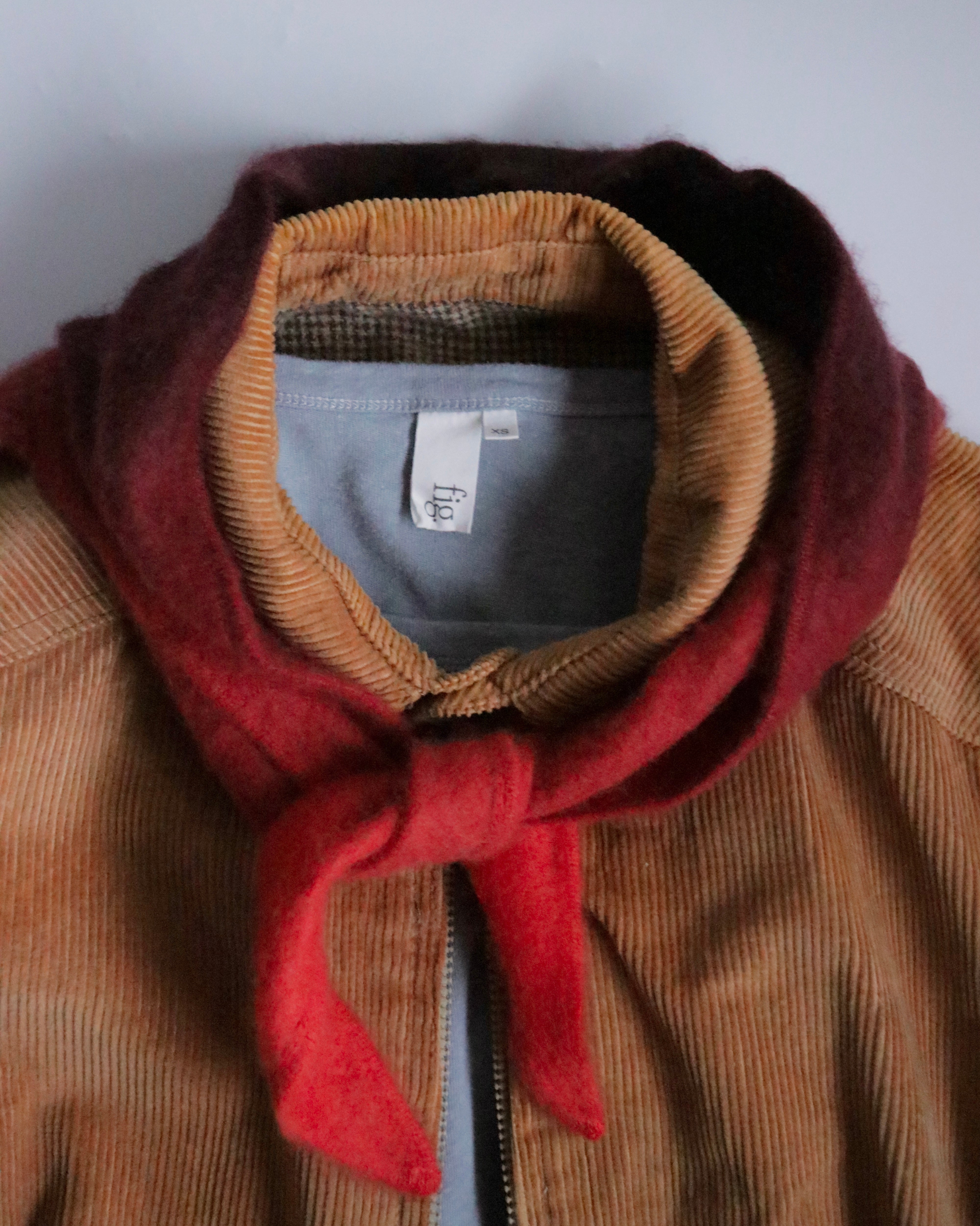 TRIANGLE SCARF Dip-Dye/Rouge-Moulten Lava