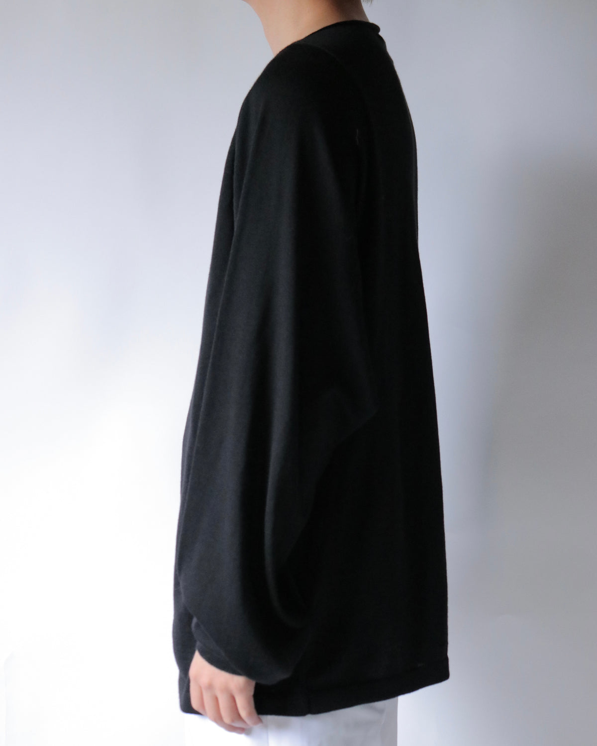 E RT / Boat-neck batwing merino blouse / Black