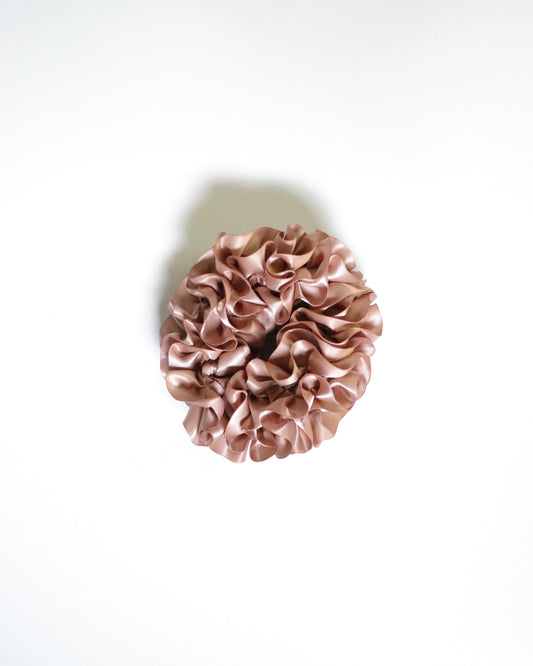 CARNATION SCRUNCHIE GINGER SNAP