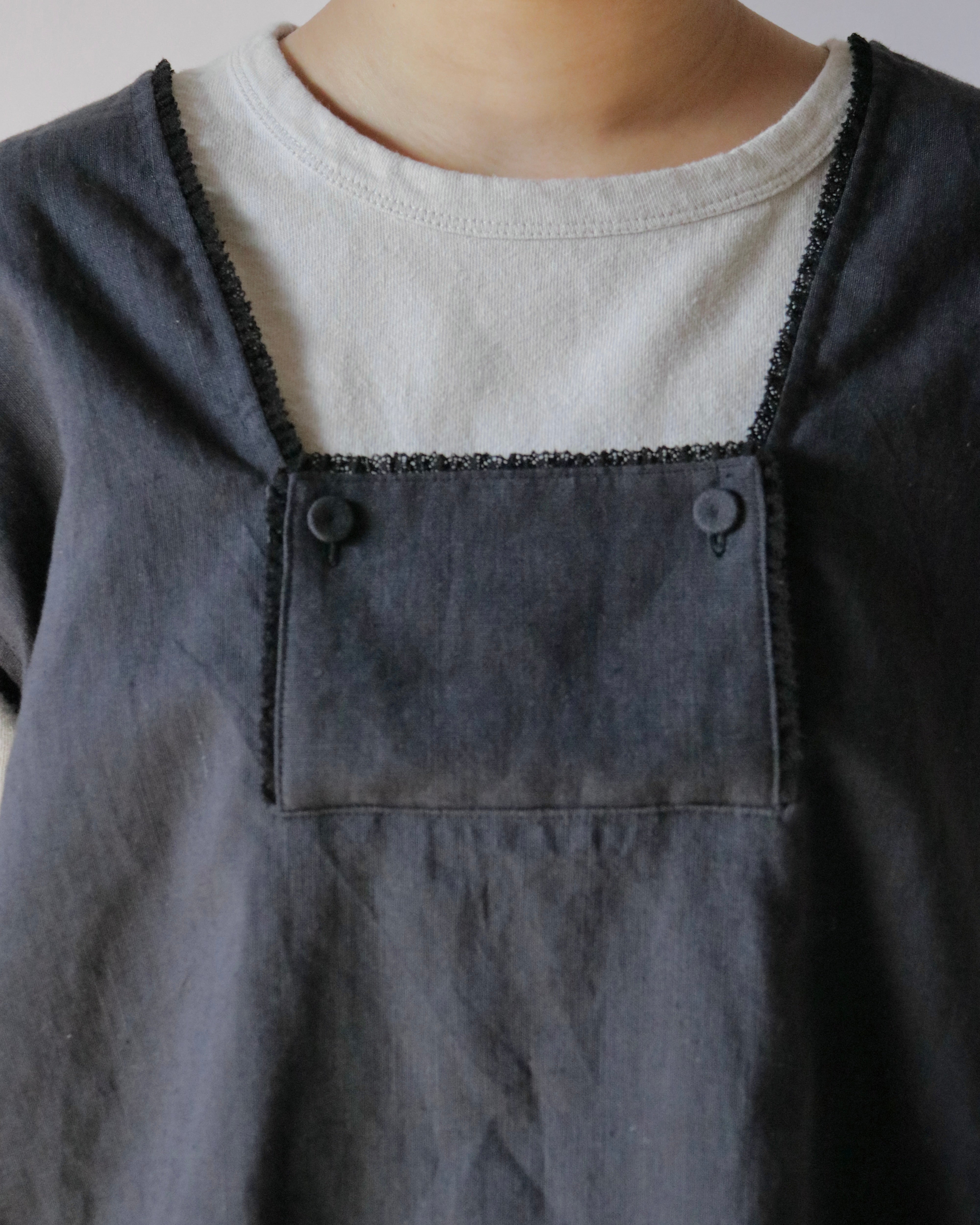 Lyung-down nightwear dress