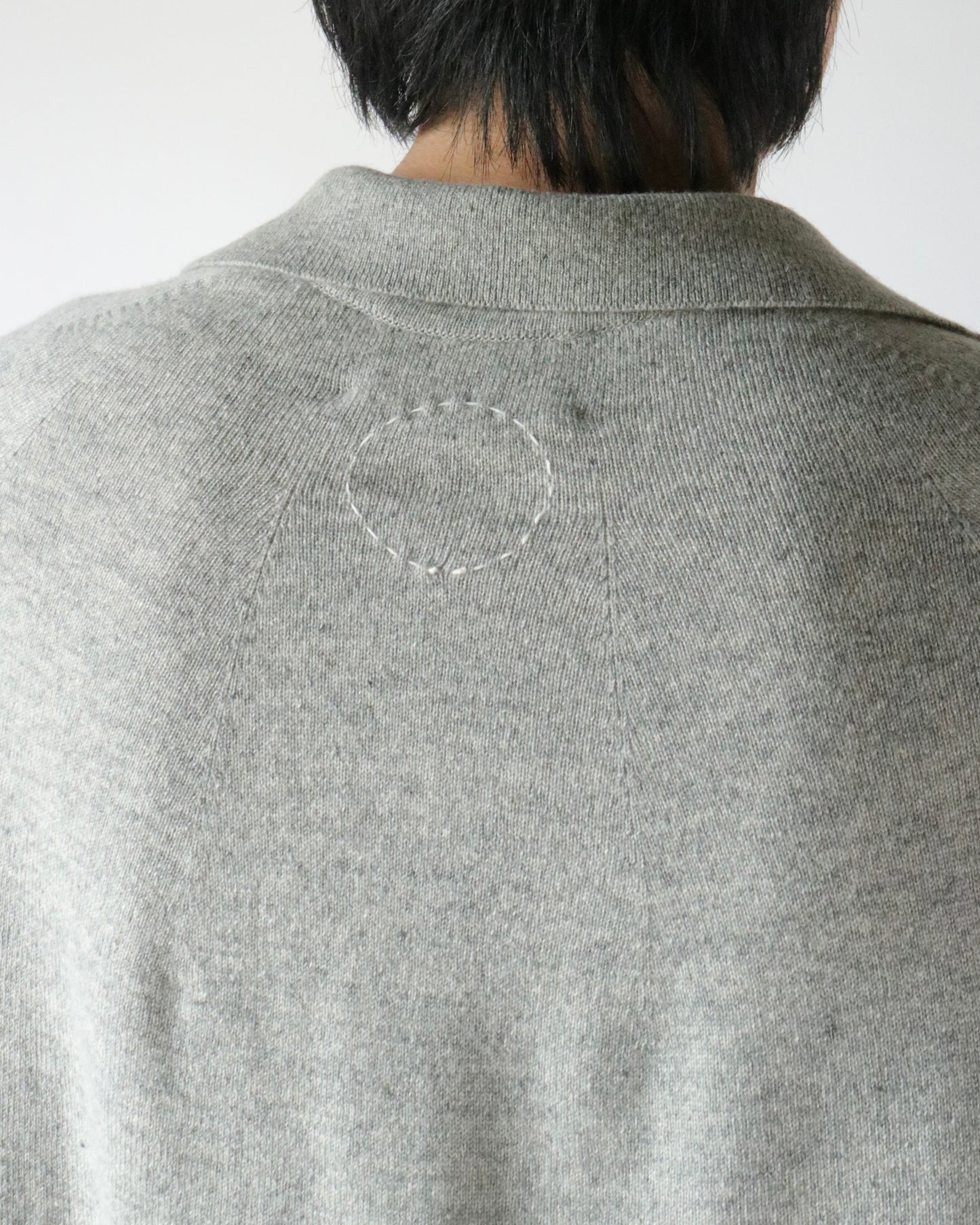 Cashmere polo sweter