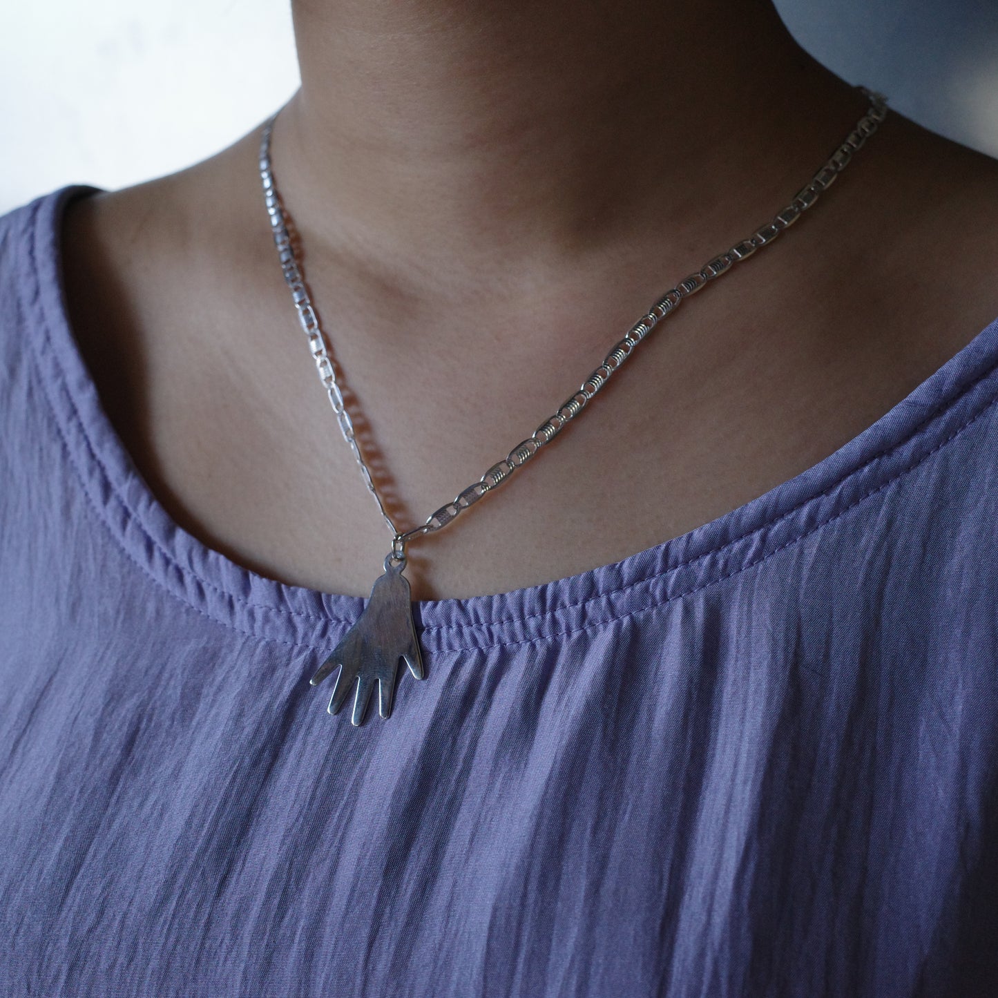 SHELTER NECKLACE