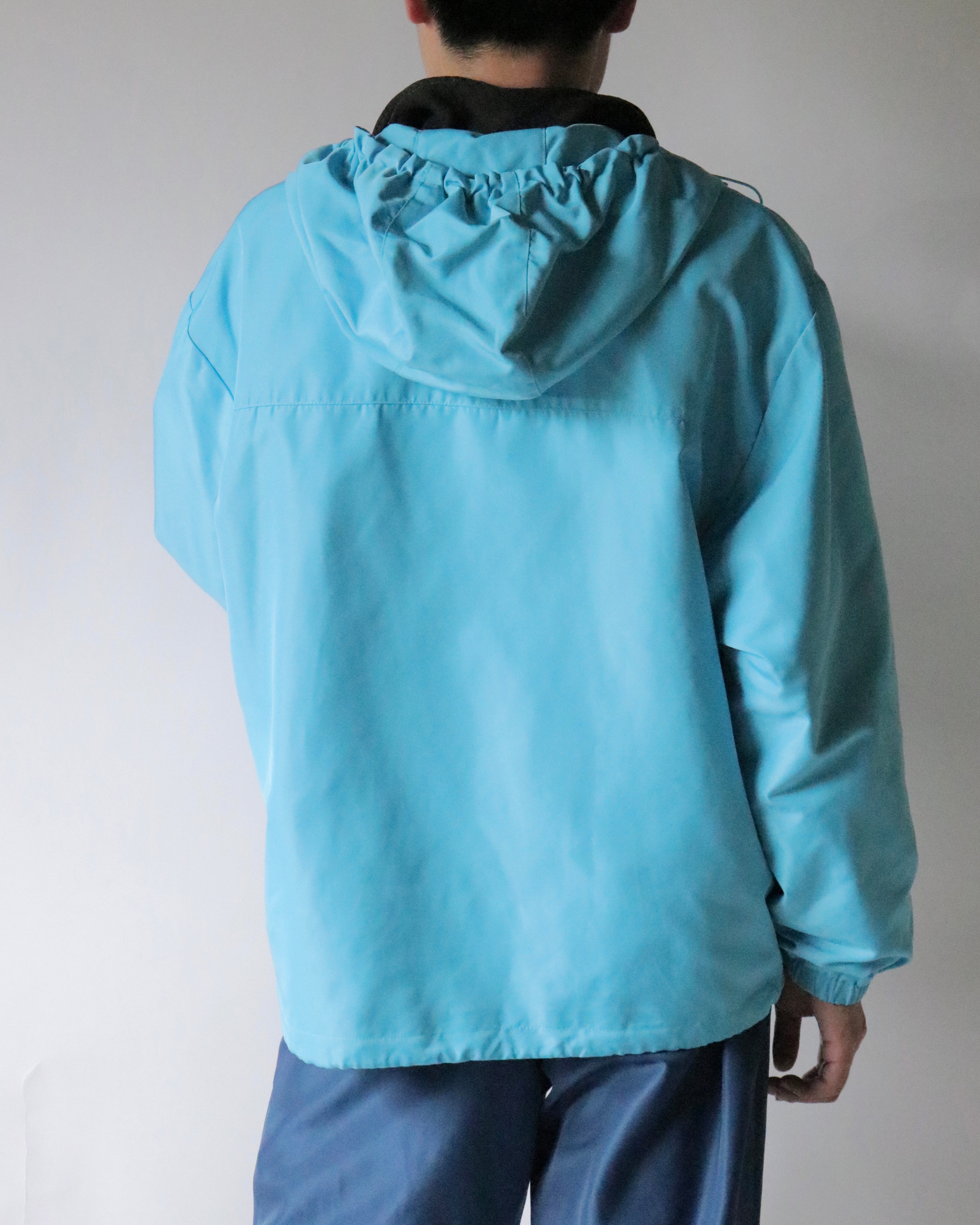 HOODED ANORAK
