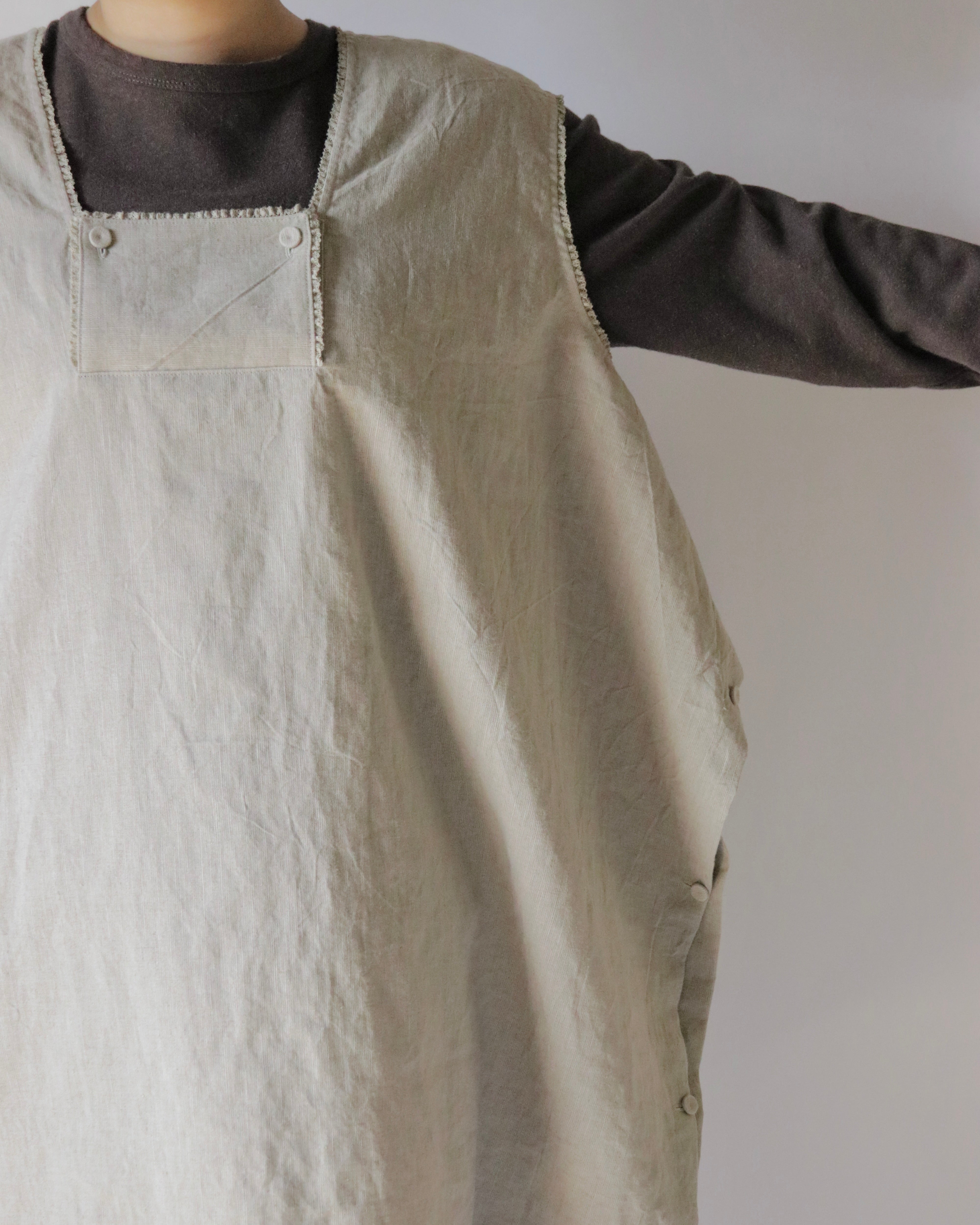 Lyung-down nightwear dress