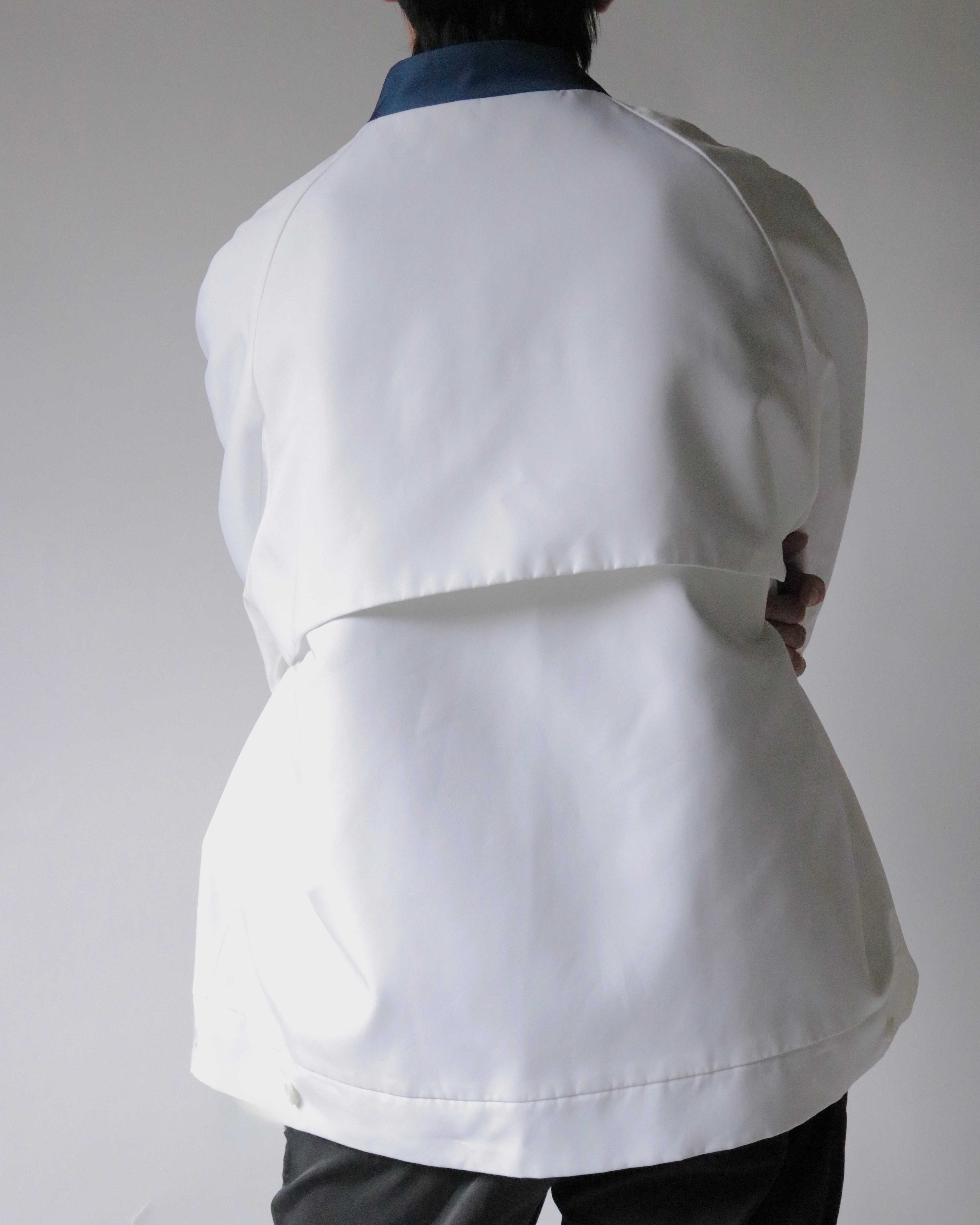 OVERSIZED CONTRAST-COLLAR JACKET