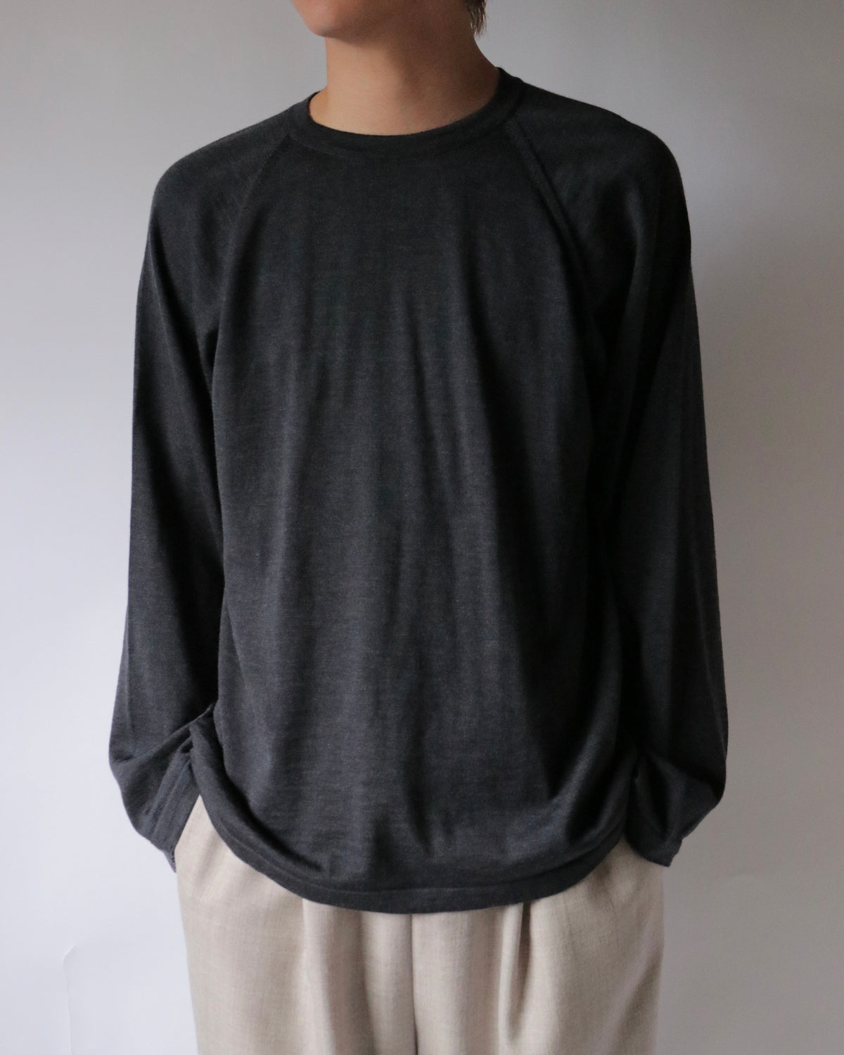 E RT / Merino long sleeve tee / Charcoal