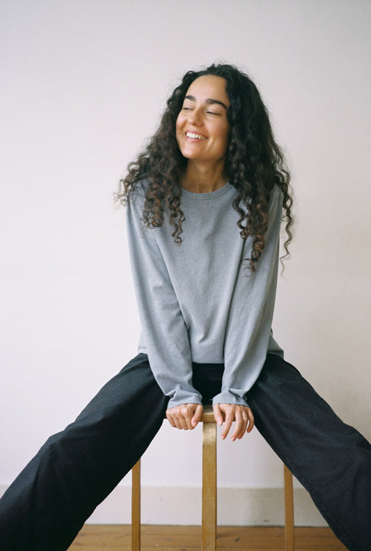 The Long Sleeve T-Shirt in Blue Stone