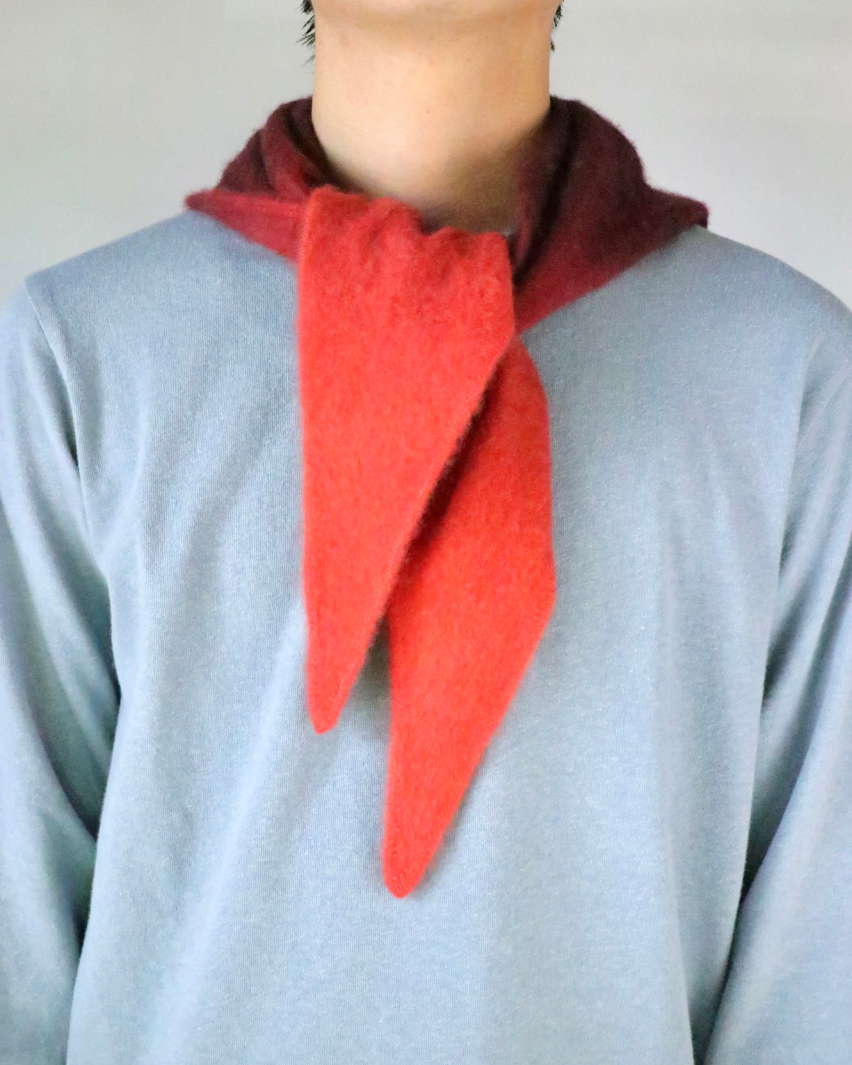 TRIANGLE SCARF Dip-Dye/Rouge-Moulten Lava