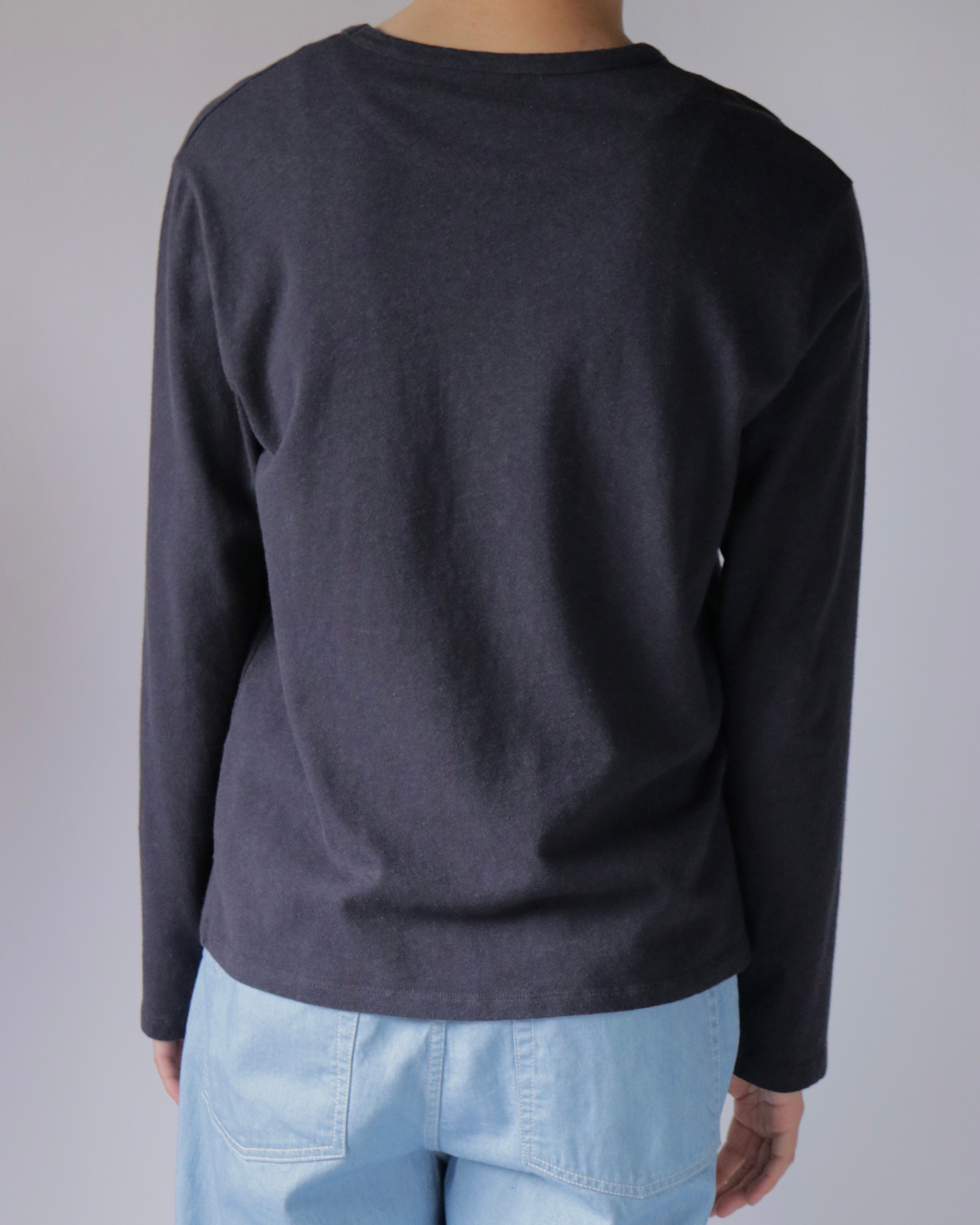 The Long Sleeve T-Shirt in Deep well