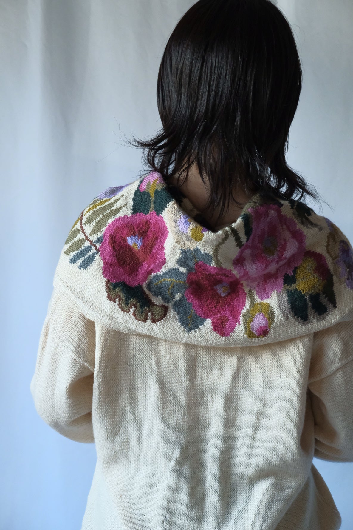 J AND J SEATON Knit cardigan with flower skirf