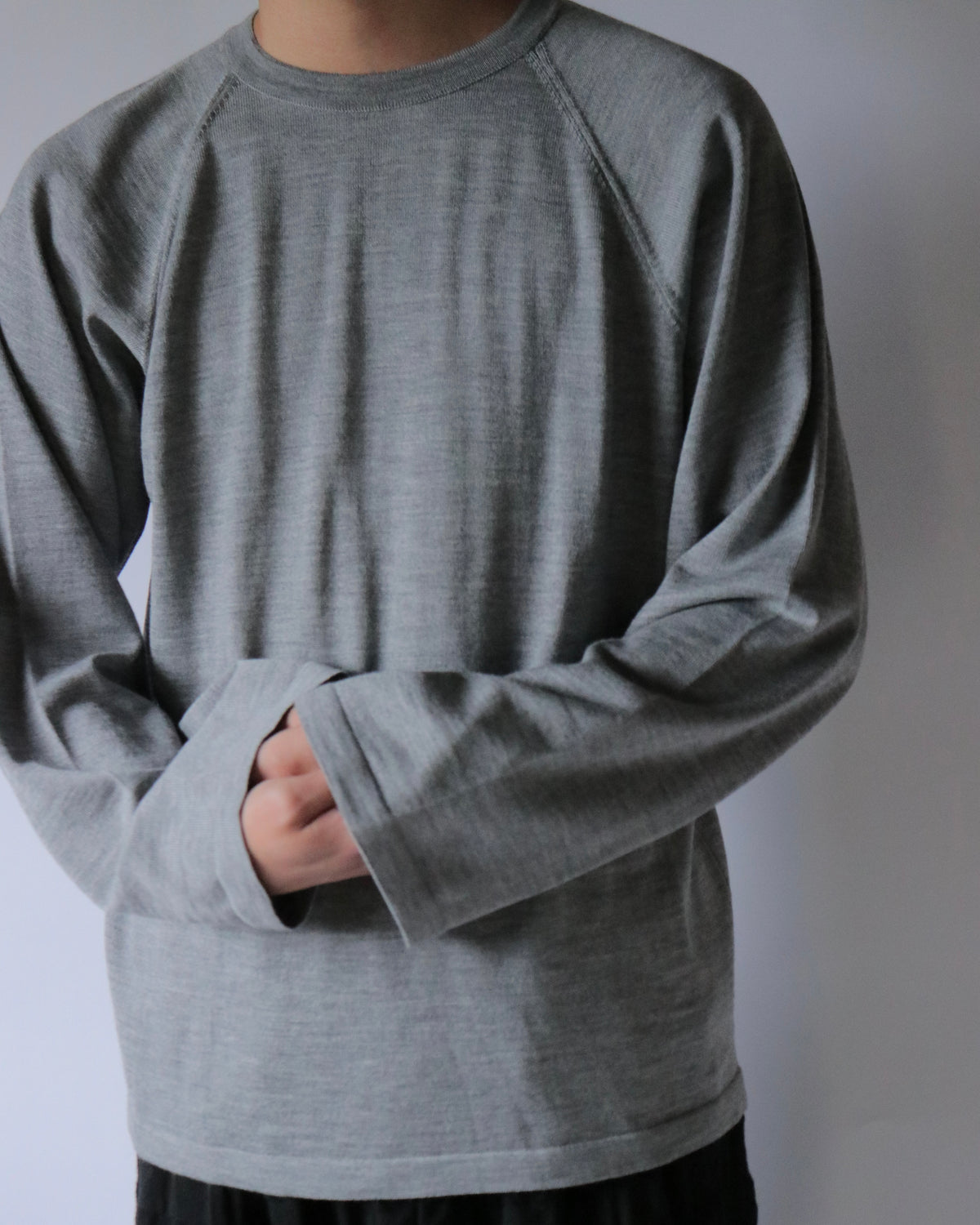 E RT / Merino long sleeve tee / Grey