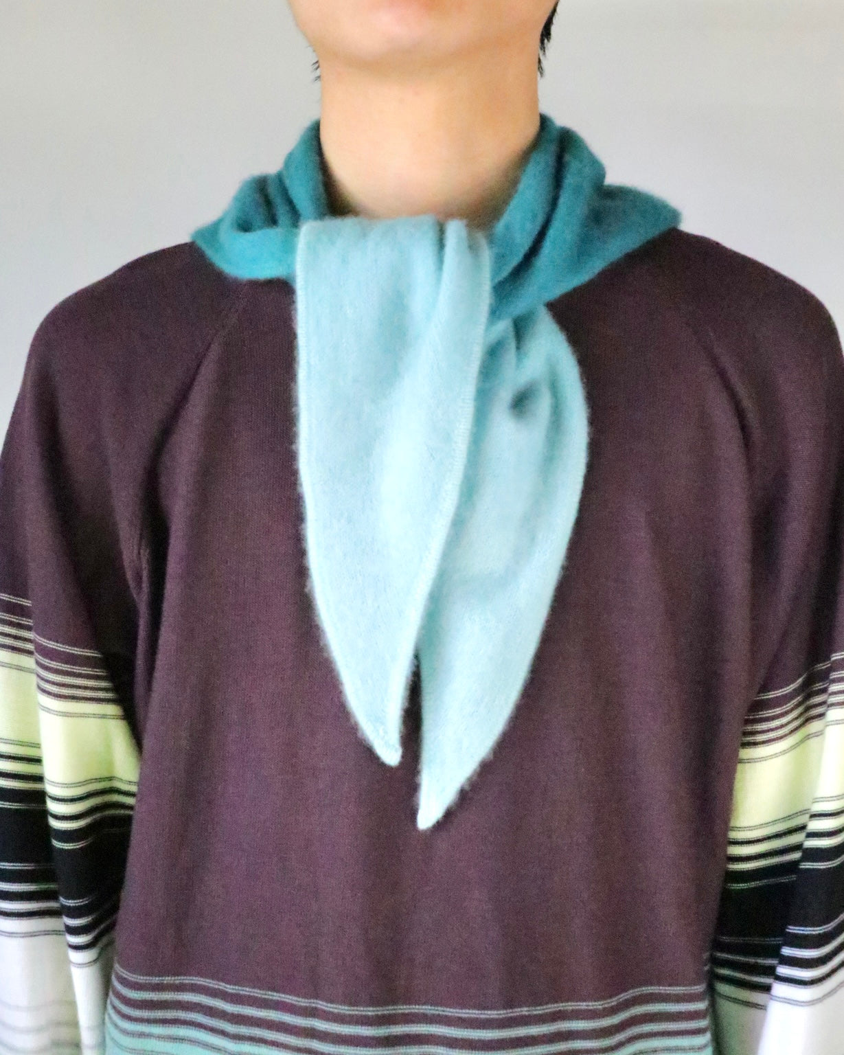 TRIANGLE SCARF Dip-Dye/Deep Teal-Sky