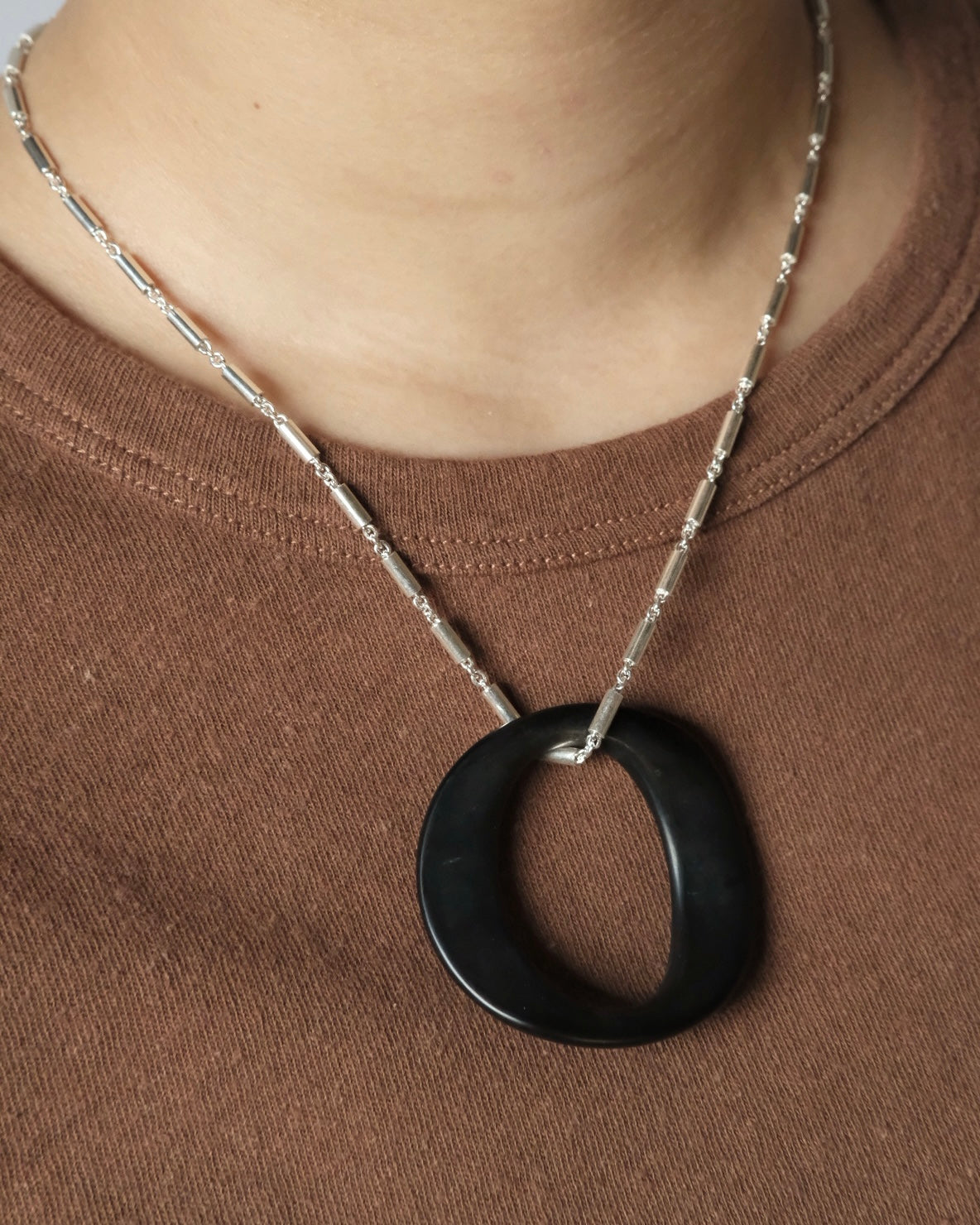 Shelter Necklace Black Agata