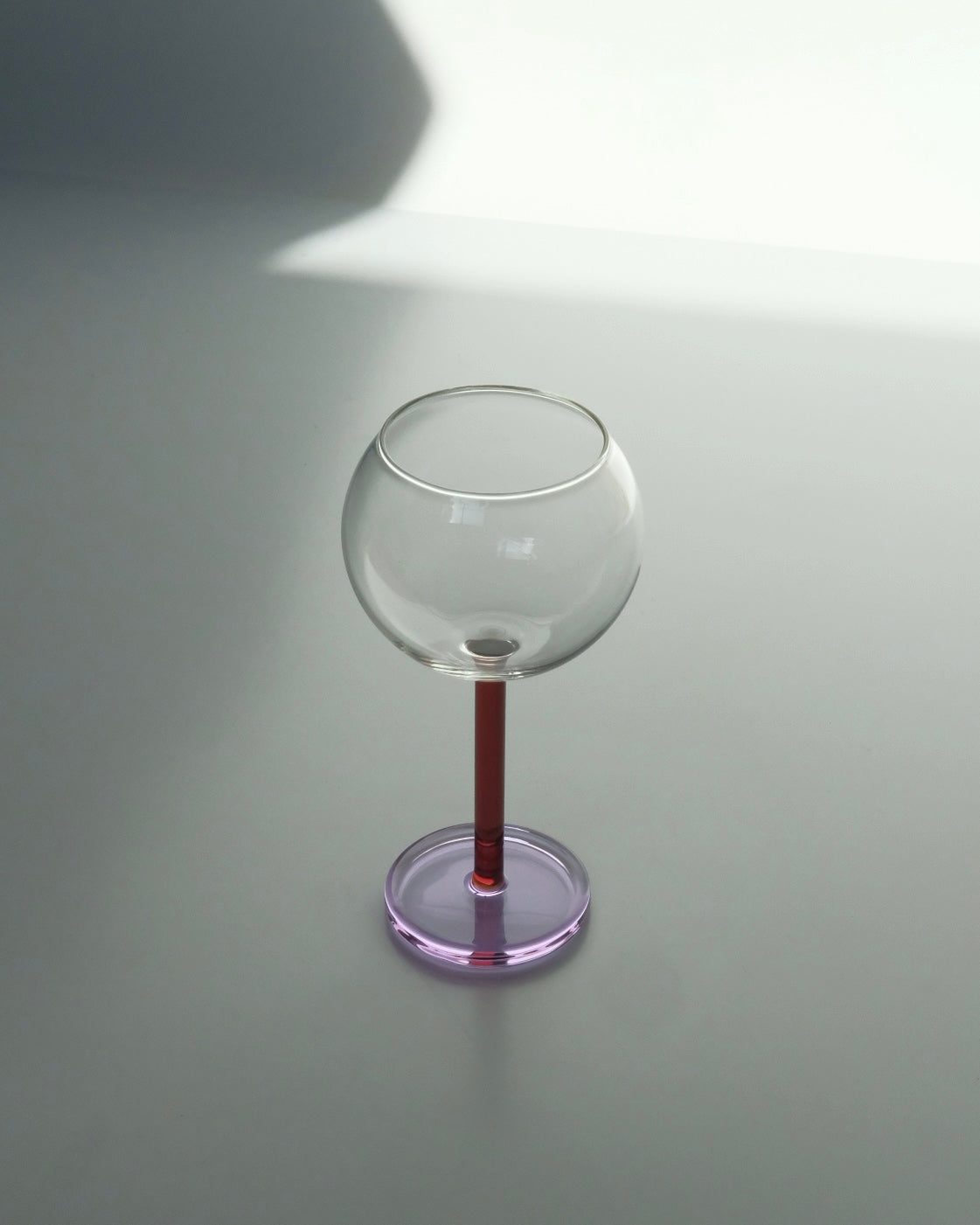 BILBOQUET WINE GLASS / Amber & Lilac