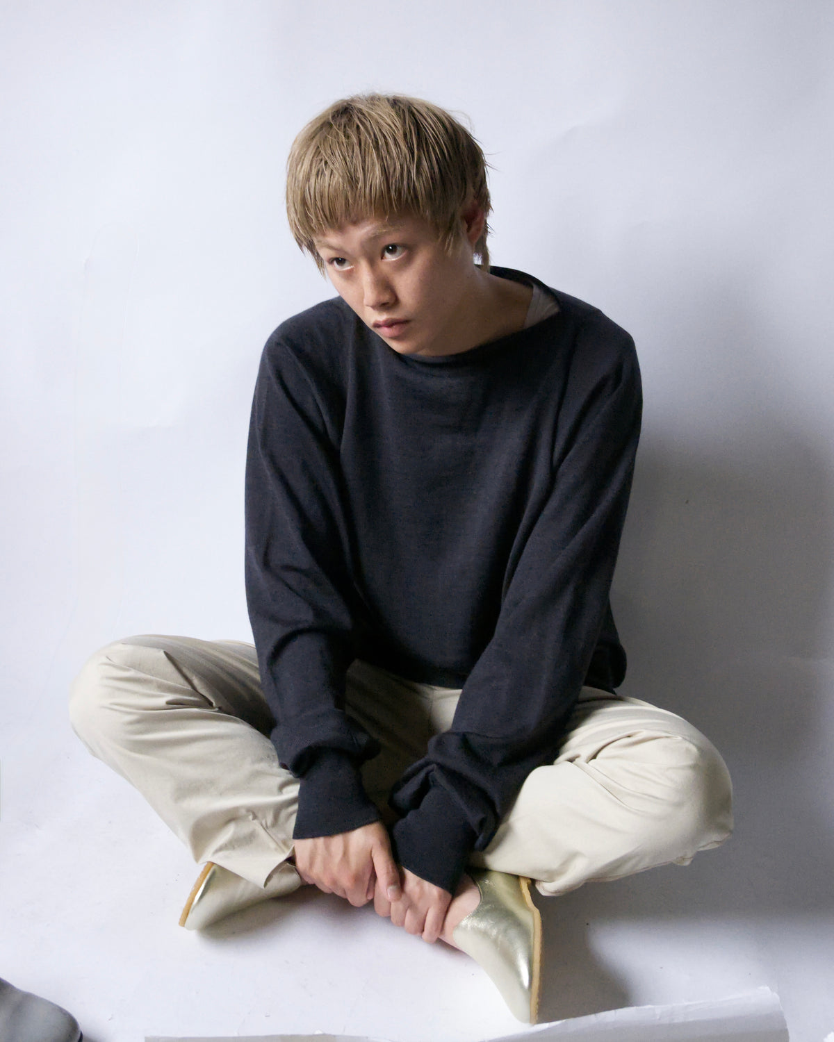 E RT / Boat-neck batwing merino blouse / Charcoal